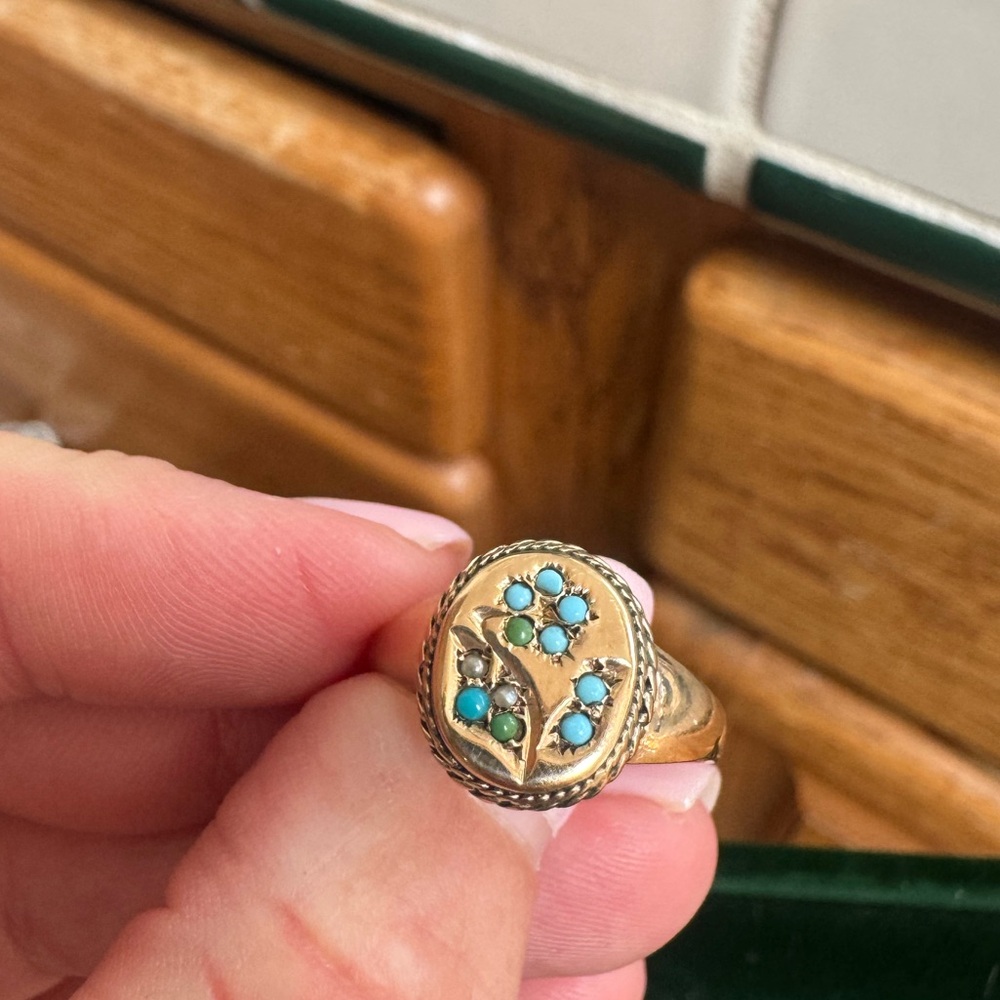 Antique 9k gold signet ring with seed pearls and turquoise flower
